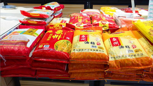 才知道,袋裝米和散裝米,差別這么大 一直都選錯(cuò)了,難怪飯不香